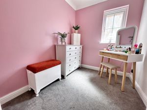 Bedroom- click for photo gallery